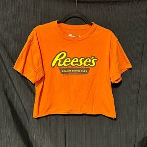 Reese's‎ X-Large Women's Peanut Butter Cup Crop Top T-Shirt size L / V-18
